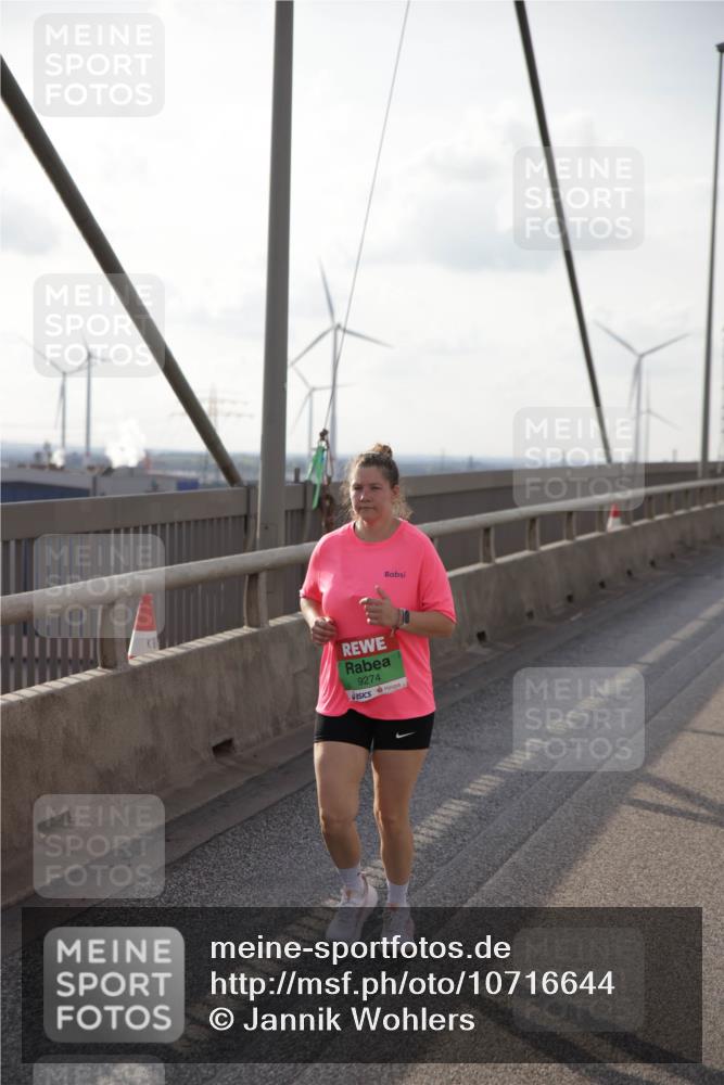 03.10.2026 - Köhlbrandbrückenlauf Jannik Wohlers http://msf.ph/oto/10716644 03.10.2026 16:11:41 Position 2 9274 meine-sportfotos.de