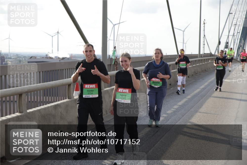 03.10.2026 - Köhlbrandbrückenlauf Jannik Wohlers http://msf.ph/oto/10717152 03.10.2026 16:10:04 Position 2 9754, 9753, 9524 meine-sportfotos.de