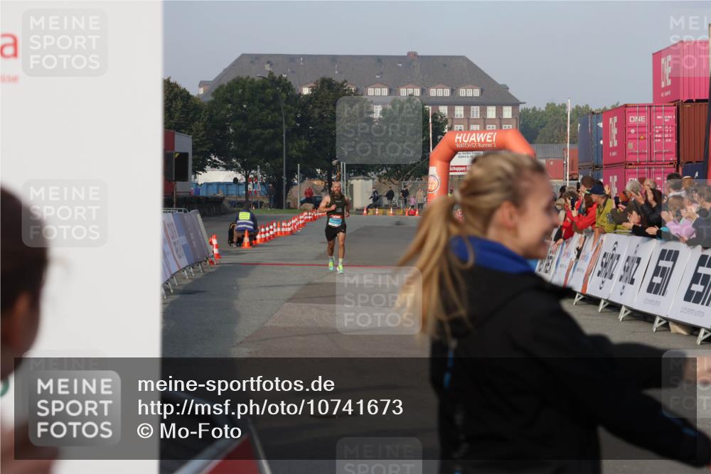 03.10.2026 - Köhlbrandbrückenlauf Mo-Foto http://msf.ph/oto/10741673 03.10.2026 09:41:47 Ziel 2, 60 meine-sportfotos.de
