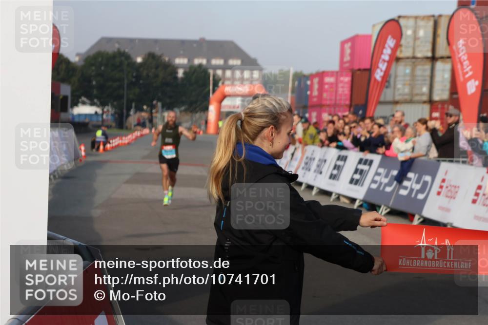 03.10.2026 - Köhlbrandbrückenlauf Mo-Foto http://msf.ph/oto/10741701 03.10.2026 09:41:52 Ziel 6926 meine-sportfotos.de