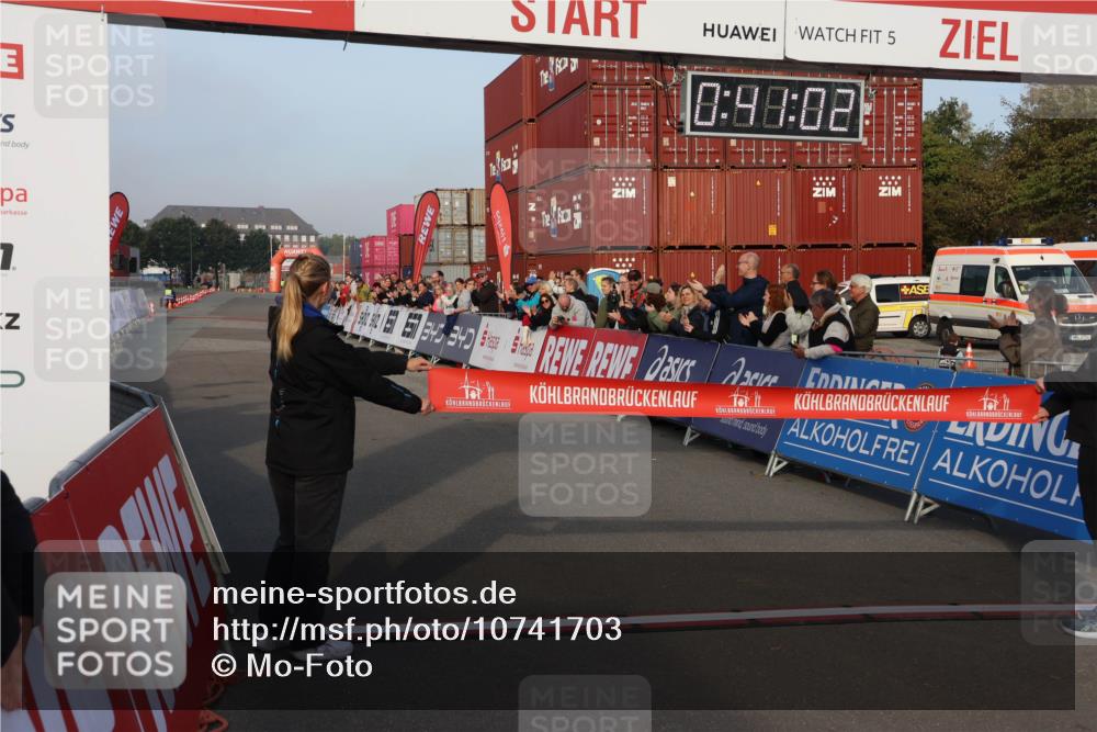 03.10.2026 - Köhlbrandbrückenlauf Mo-Foto http://msf.ph/oto/10741703 03.10.2026 09:41:54 Ziel 5, 340, 0, 90, 02, 34, 2100 meine-sportfotos.de