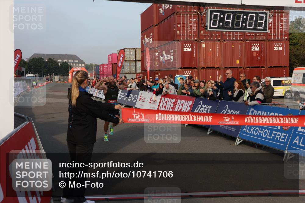 03.10.2026 - Köhlbrandbrückenlauf Mo-Foto http://msf.ph/oto/10741706 03.10.2026 09:41:55 Ziel 0, 48, 09, 345, 340, 2100 meine-sportfotos.de