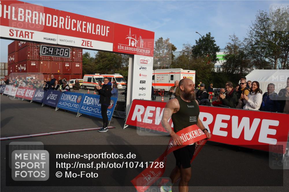 03.10.2026 - Köhlbrandbrückenlauf Mo-Foto http://msf.ph/oto/10741728 03.10.2026 09:41:58 Ziel 5, 1809, 0, 48, 06, 4, 5, 340, 2100 meine-sportfotos.de