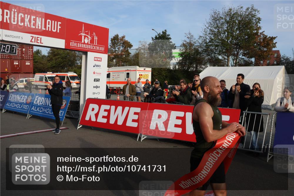03.10.2026 - Köhlbrandbrückenlauf Mo-Foto http://msf.ph/oto/10741731 03.10.2026 09:41:59 Ziel 5, 1, 00, 517, 340, 2100 meine-sportfotos.de