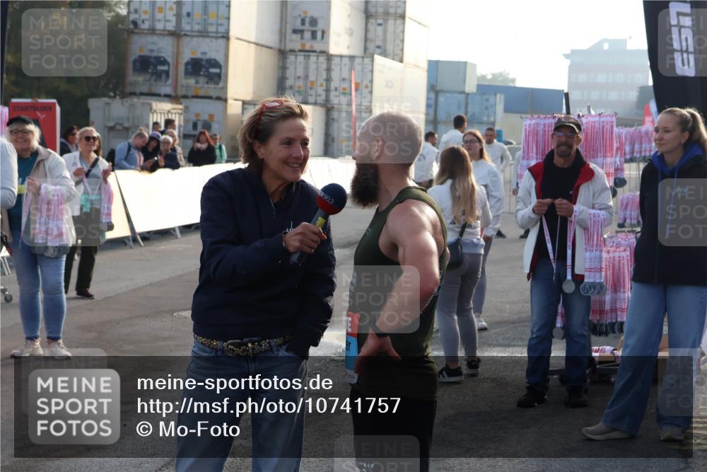 03.10.2026 - Köhlbrandbrückenlauf Mo-Foto http://msf.ph/oto/10741757 03.10.2026 09:42:24 Ziel 90, 3, 453 meine-sportfotos.de
