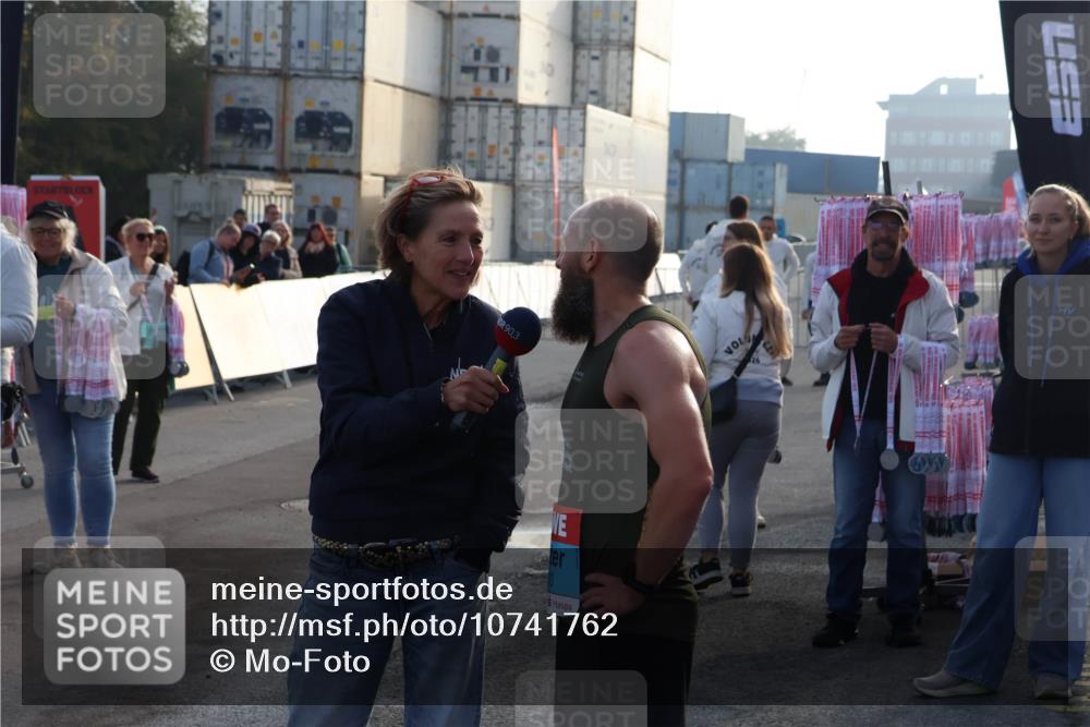 03.10.2026 - Köhlbrandbrückenlauf Mo-Foto http://msf.ph/oto/10741762 03.10.2026 09:42:24 Ziel 90, 3 meine-sportfotos.de