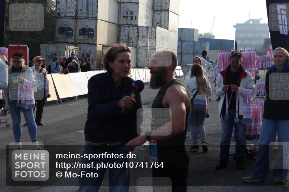 03.10.2026 - Köhlbrandbrückenlauf Mo-Foto http://msf.ph/oto/10741764 03.10.2026 09:42:25 Ziel 90, 3 meine-sportfotos.de