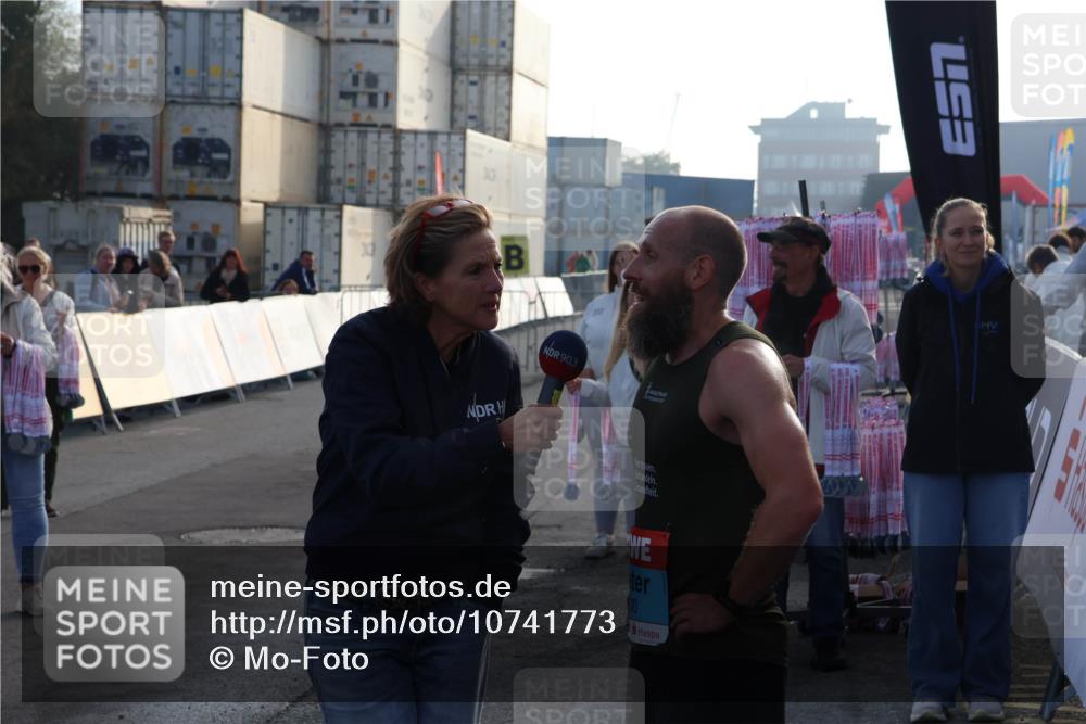 03.10.2026 - Köhlbrandbrückenlauf Mo-Foto http://msf.ph/oto/10741773 03.10.2026 09:42:36 Ziel 90, 3, 17 meine-sportfotos.de