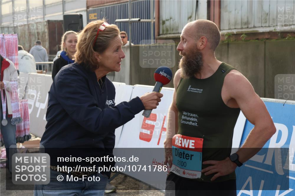03.10.2026 - Köhlbrandbrückenlauf Mo-Foto http://msf.ph/oto/10741786 03.10.2026 09:42:44 Ziel 34, 90, 3, 2100 meine-sportfotos.de