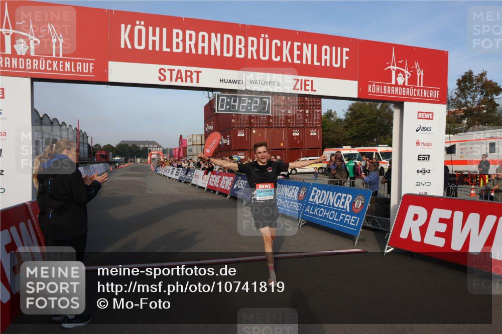 03.10.2026 - Köhlbrandbrückenlauf Mo-Foto http://msf.ph/oto/10741819 03.10.2026 09:43:19 Ziel 5, 5, 0, 42, 27, 7, 1773, 340, 1773 meine-sportfotos.de