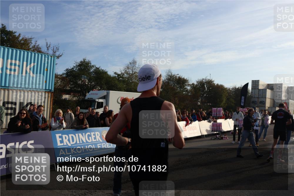 03.10.2026 - Köhlbrandbrückenlauf Mo-Foto http://msf.ph/oto/10741882 03.10.2026 09:44:11 Ziel 1508 meine-sportfotos.de