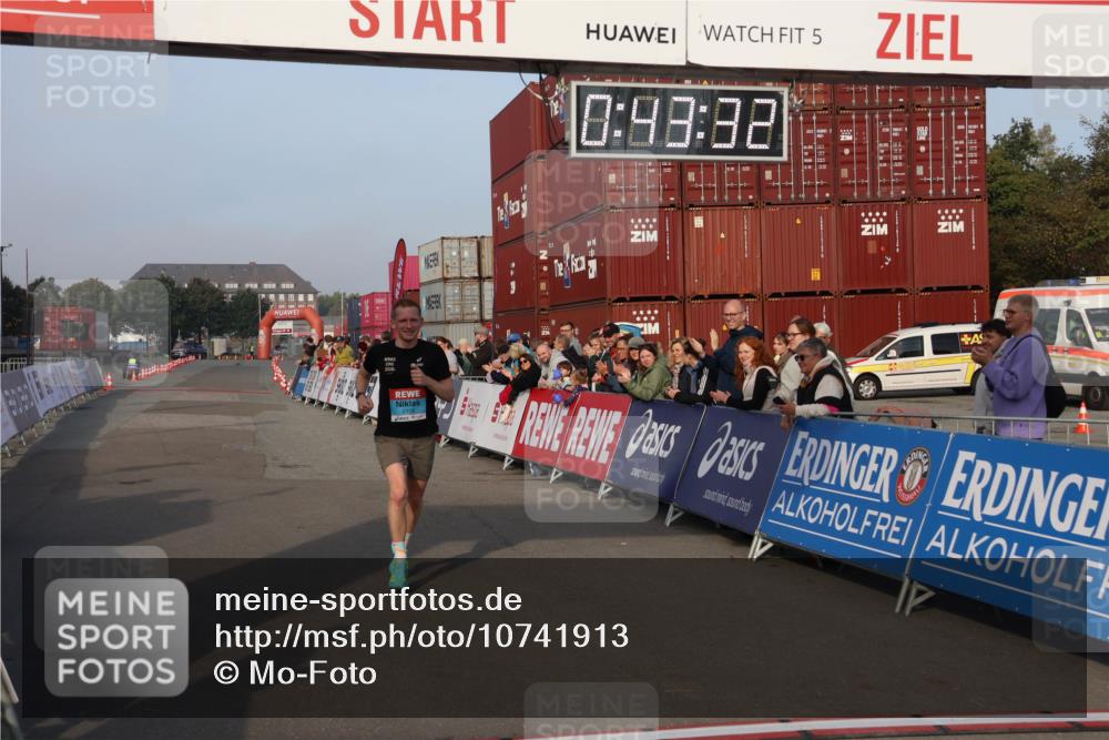 03.10.2026 - Köhlbrandbrückenlauf Mo-Foto http://msf.ph/oto/10741913 03.10.2026 09:44:24 Ziel 5, 2106, 17, 0, 98, 82, 2106 meine-sportfotos.de