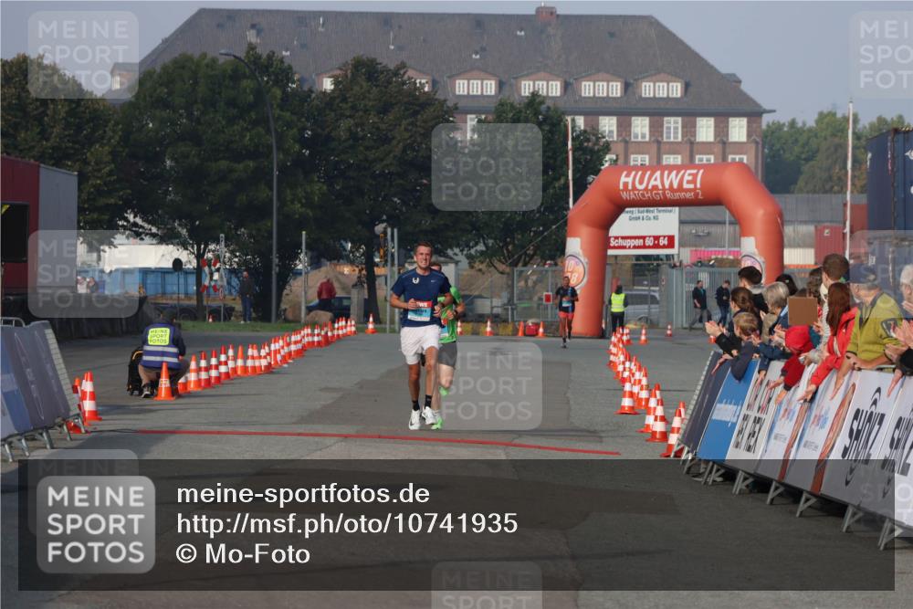 03.10.2026 - Köhlbrandbrückenlauf Mo-Foto http://msf.ph/oto/10741935 03.10.2026 09:44:49 Ziel 2, 60, 64 meine-sportfotos.de