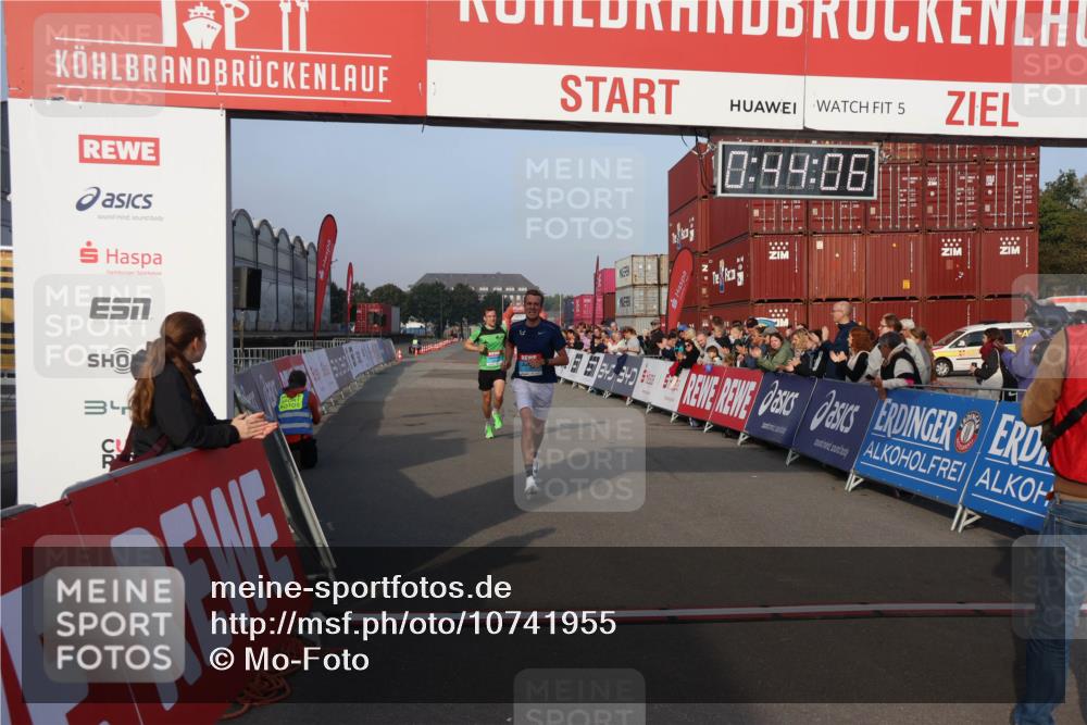 03.10.2026 - Köhlbrandbrückenlauf Mo-Foto http://msf.ph/oto/10741955 03.10.2026 09:44:58 Ziel 34, 5, 0, 99, 06, 2043, 2131 meine-sportfotos.de