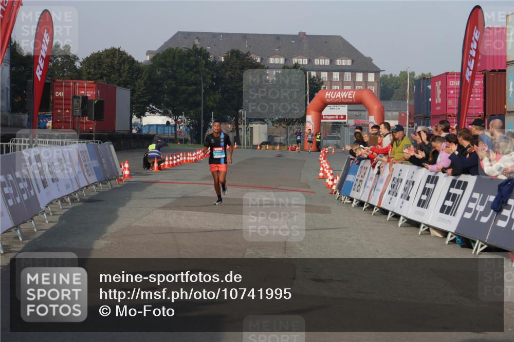 03.10.2026 - Köhlbrandbrückenlauf Mo-Foto http://msf.ph/oto/10741995 03.10.2026 09:45:14 Ziel 2, 60, 64 meine-sportfotos.de
