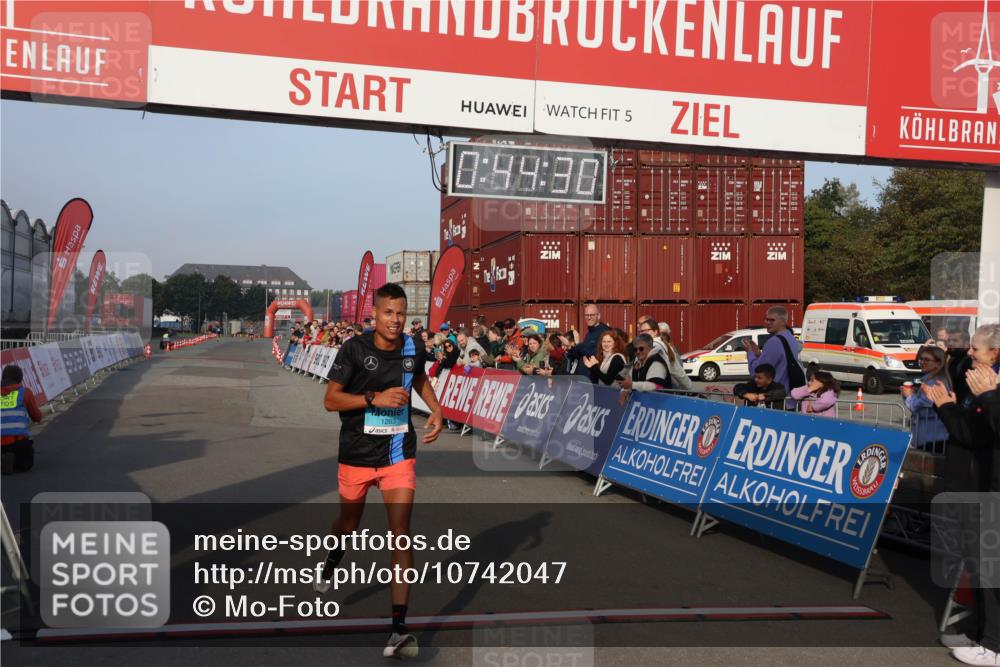 03.10.2026 - Köhlbrandbrückenlauf Mo-Foto http://msf.ph/oto/10742047 03.10.2026 09:45:23 Ziel 5, 0, 49, 30, 1263, 1263 meine-sportfotos.de