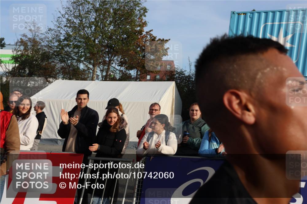03.10.2026 - Köhlbrandbrückenlauf Mo-Foto http://msf.ph/oto/10742060 03.10.2026 09:45:25 Ziel 1263 meine-sportfotos.de