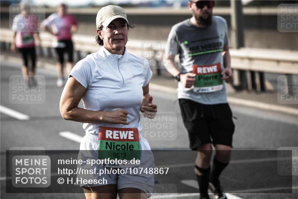 03.10.2026 - Köhlbrandbrückenlauf H.Heesch http://msf.ph/oto/10748867 03.10.2026 16:12:48 Position 3 9513 meine-sportfotos.de