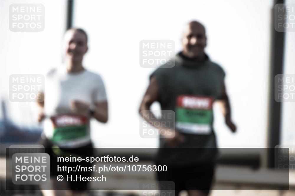03.10.2026 - Köhlbrandbrückenlauf H.Heesch http://msf.ph/oto/10756300 03.10.2026 16:17:20 Position 3  meine-sportfotos.de