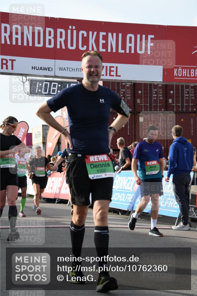 03.10.2026 - Köhlbrandbrückenlauf LenaG. http://msf.ph/oto/10762360 03.10.2026 16:08:11 Ziel 7047, 7048, 7049, 7364, 8172, 8302, 8305, 8571, 8668, 8794 meine-sportfotos.de