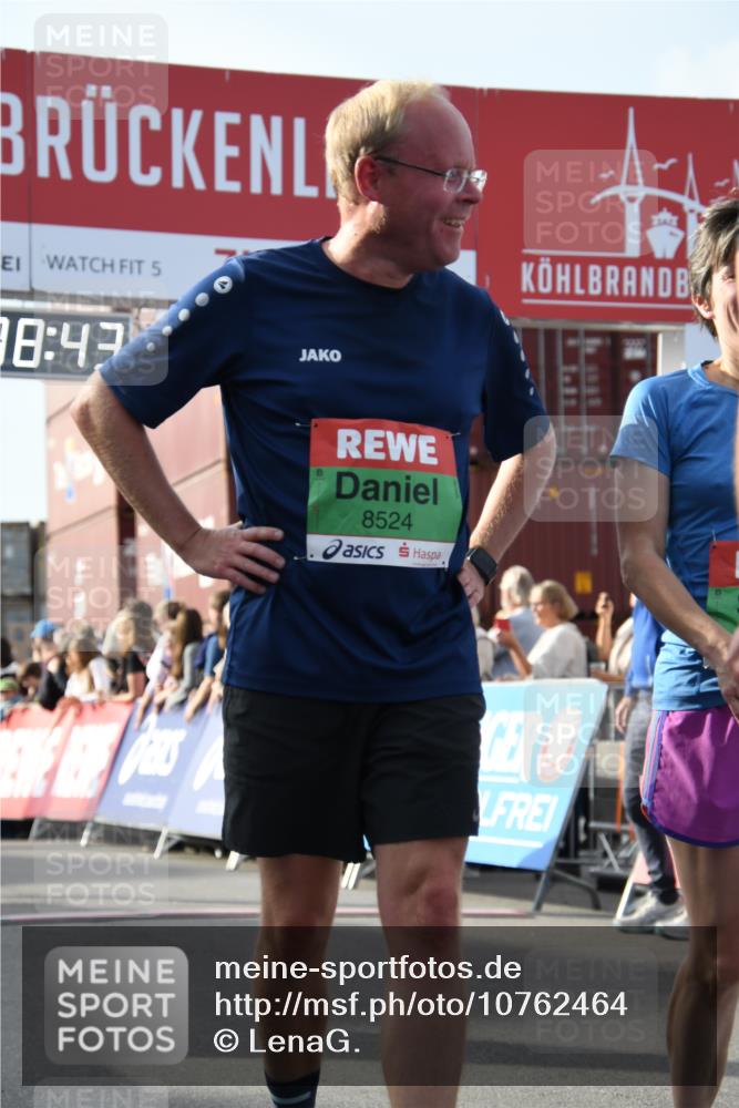 03.10.2026 - Köhlbrandbrückenlauf LenaG. http://msf.ph/oto/10762464 03.10.2026 16:08:44 Ziel 7307, 7700, 8066, 8267, 8353, 8516, 8524, 8525, 8635 meine-sportfotos.de
