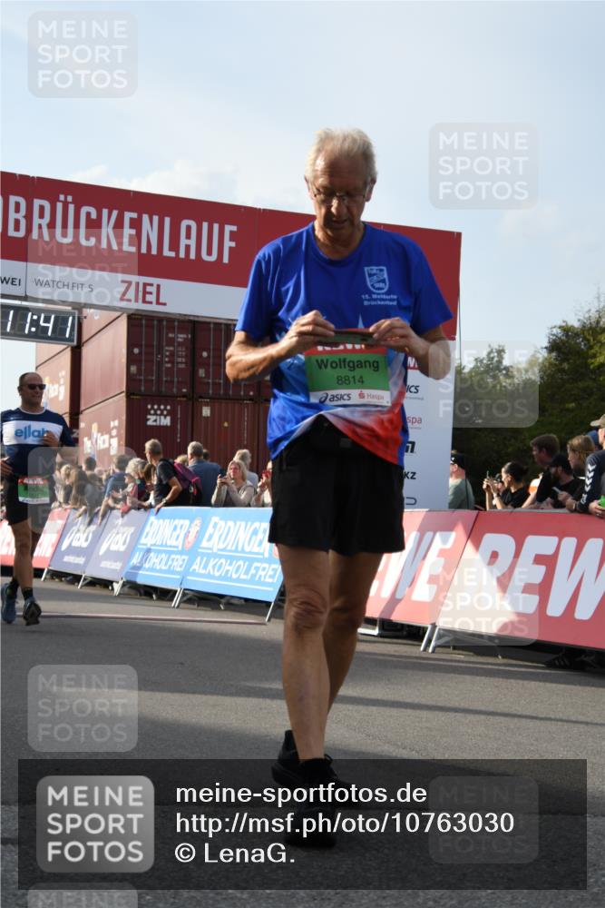 03.10.2026 - Köhlbrandbrückenlauf LenaG. http://msf.ph/oto/10763030 03.10.2026 16:11:42 Ziel 7070, 7113, 7772, 8312, 8411, 8434, 8475, 8548, 8814, 9756 meine-sportfotos.de