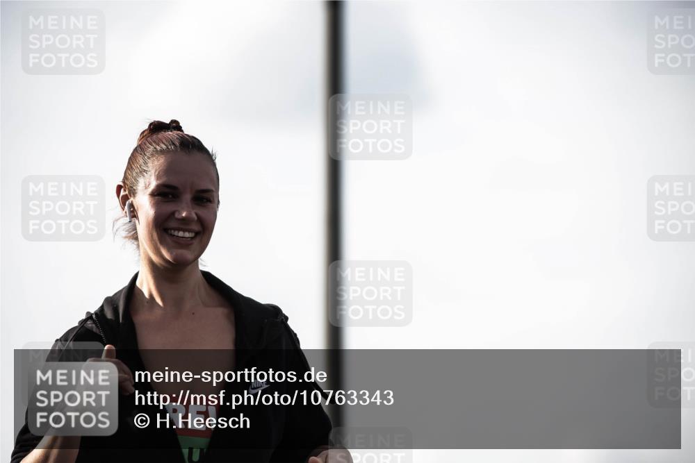 03.10.2026 - Köhlbrandbrückenlauf H.Heesch http://msf.ph/oto/10763343 03.10.2026 16:22:58 Position 3  meine-sportfotos.de