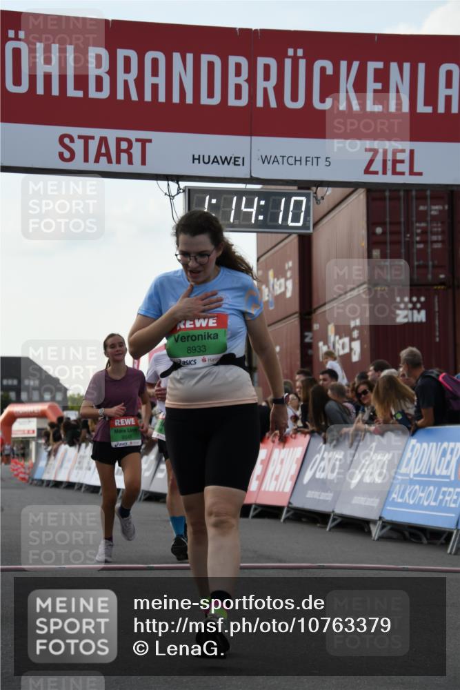 03.10.2026 - Köhlbrandbrückenlauf LenaG. http://msf.ph/oto/10763379 03.10.2026 16:14:10 Ziel 7351, 7913, 8279, 8431, 8544, 8545, 8933, 9746 meine-sportfotos.de