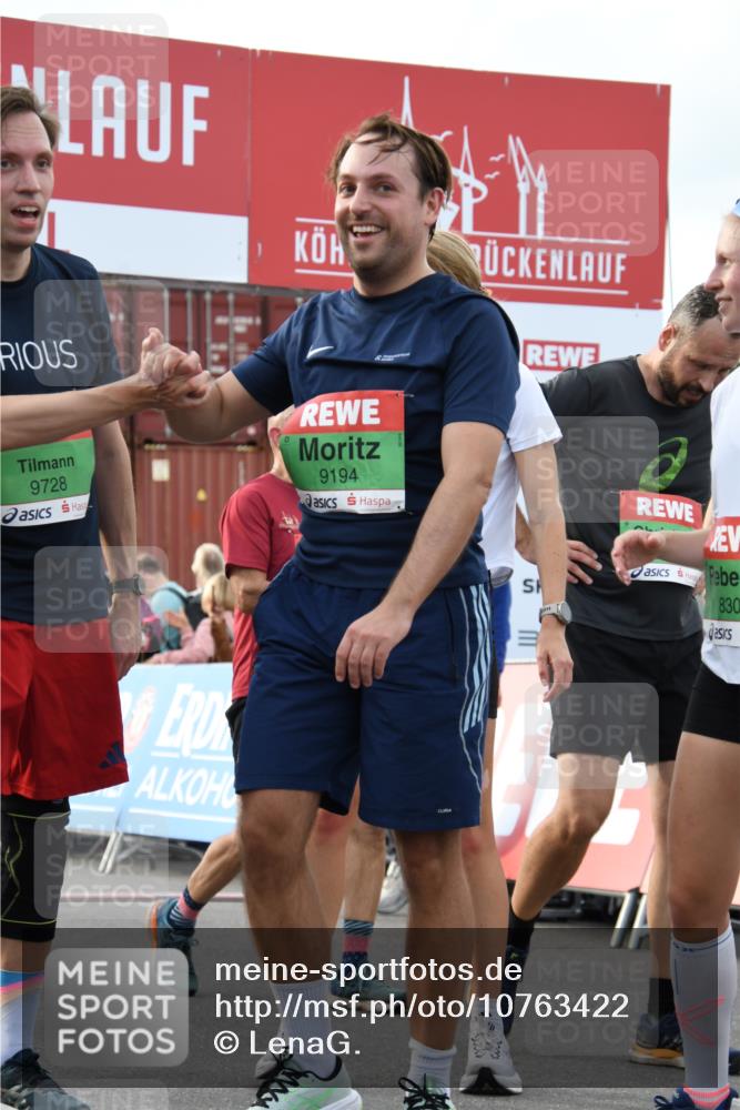 03.10.2026 - Köhlbrandbrückenlauf LenaG. http://msf.ph/oto/10763422 03.10.2026 16:16:05 Ziel 7003, 7023, 7076, 7239, 7678, 7683, 7792, 7904, 7919, 8116, 8307, 8555, 8606, 8693, 8951, 8988, 9117, 9194, 9728, 9819 meine-sportfotos.de
