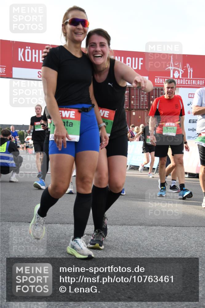 03.10.2026 - Köhlbrandbrückenlauf LenaG. http://msf.ph/oto/10763461 03.10.2026 16:17:40 Ziel 7008, 7214, 7424, 7425, 7707, 7721, 7802, 7803, 7804, 8349, 8370, 8499, 8650, 8692, 9073, 9077, 9132, 9784 meine-sportfotos.de