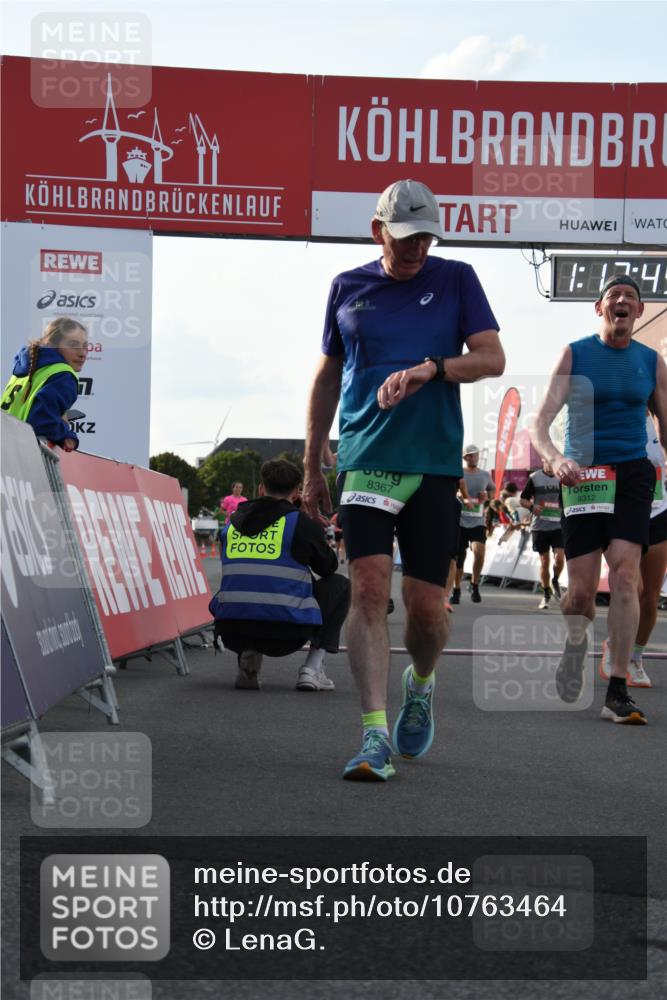 03.10.2026 - Köhlbrandbrückenlauf LenaG. http://msf.ph/oto/10763464 03.10.2026 16:17:50 Ziel 7078, 7170, 7214, 7424, 7425, 7721, 8367, 8476, 8499, 8612, 8636, 8650, 8810, 8856, 8985, 9312 meine-sportfotos.de