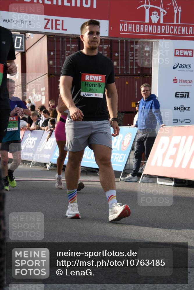 03.10.2026 - Köhlbrandbrückenlauf LenaG. http://msf.ph/oto/10763485 03.10.2026 16:19:20 Ziel 7155, 7177, 7178, 7188, 7532, 8344, 8527, 8703, 9043, 9080 meine-sportfotos.de