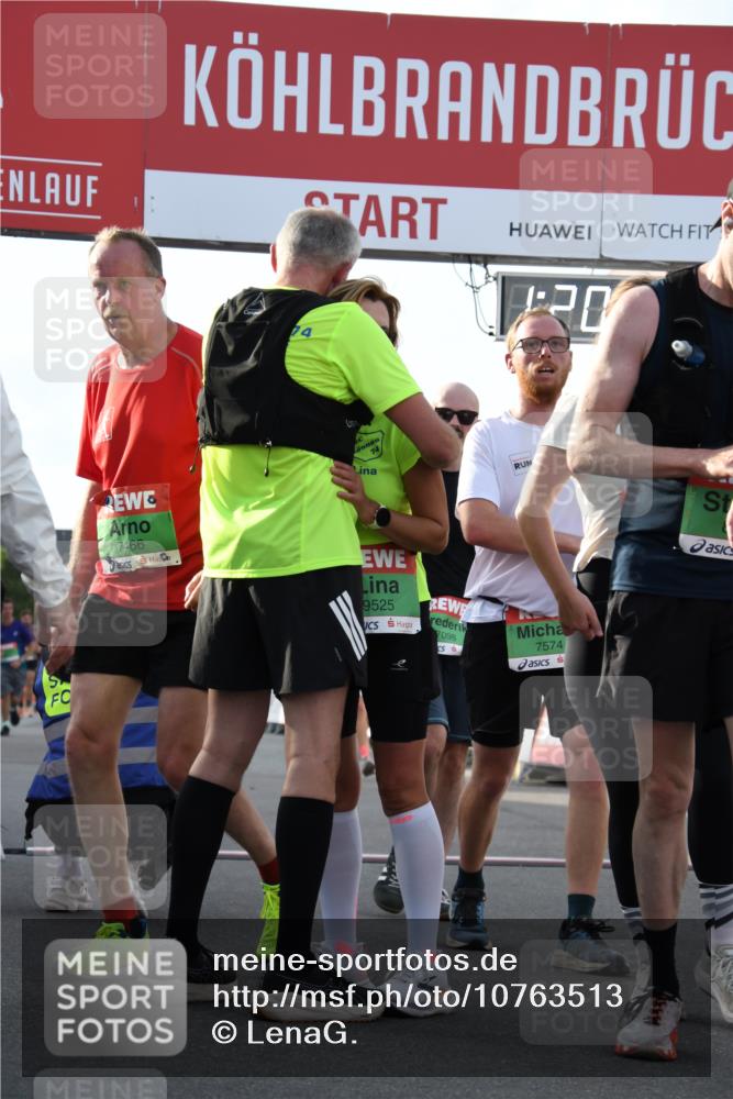03.10.2026 - Köhlbrandbrückenlauf LenaG. http://msf.ph/oto/10763513 03.10.2026 16:20:40 Ziel 7098, 7466, 7574, 7681, 8241, 8308, 8380, 8438, 8534, 8981, 8982, 9071, 9525, 9529 meine-sportfotos.de