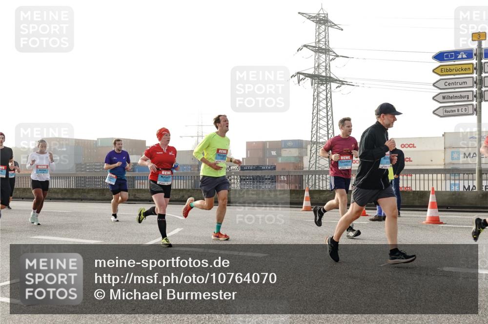 03.10.2026 - Köhlbrandbrückenlauf Michael Burmester http://msf.ph/oto/10764070 03.10.2026 09:16:02 Position 3  meine-sportfotos.de