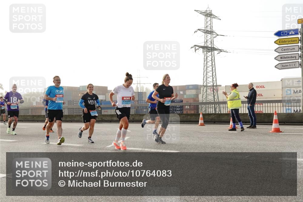03.10.2026 - Köhlbrandbrückenlauf Michael Burmester http://msf.ph/oto/10764083 03.10.2026 09:16:06 Position 3 18, 3 meine-sportfotos.de