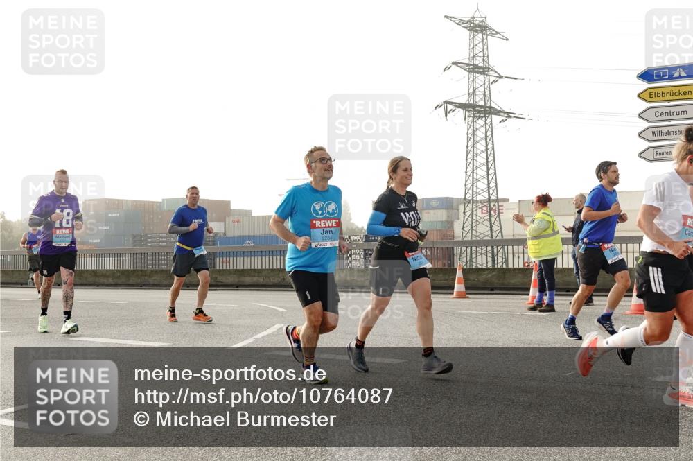 03.10.2026 - Köhlbrandbrückenlauf Michael Burmester http://msf.ph/oto/10764087 03.10.2026 09:16:07 Position 3 8, 2284 meine-sportfotos.de