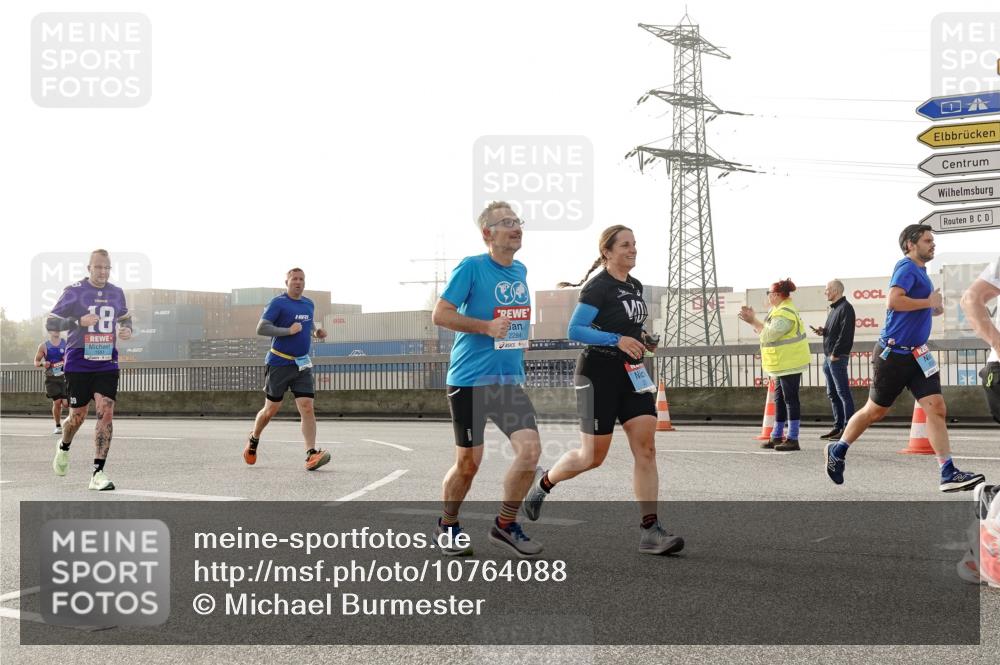 03.10.2026 - Köhlbrandbrückenlauf Michael Burmester http://msf.ph/oto/10764088 03.10.2026 09:16:07 Position 3 48, 2284, 1 meine-sportfotos.de