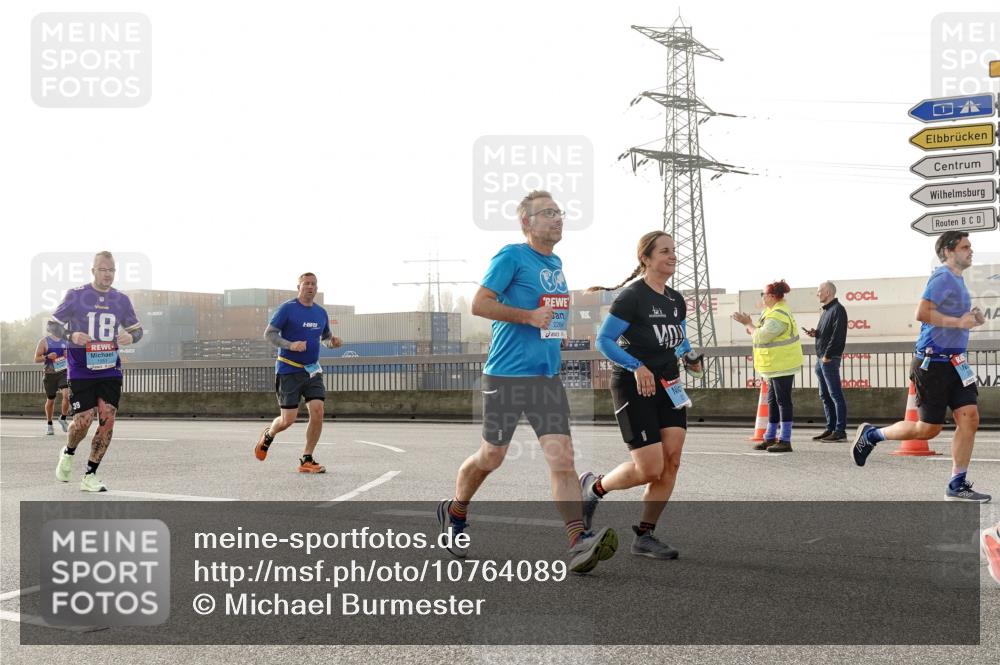 03.10.2026 - Köhlbrandbrückenlauf Michael Burmester http://msf.ph/oto/10764089 03.10.2026 09:16:07 Position 3 18 meine-sportfotos.de