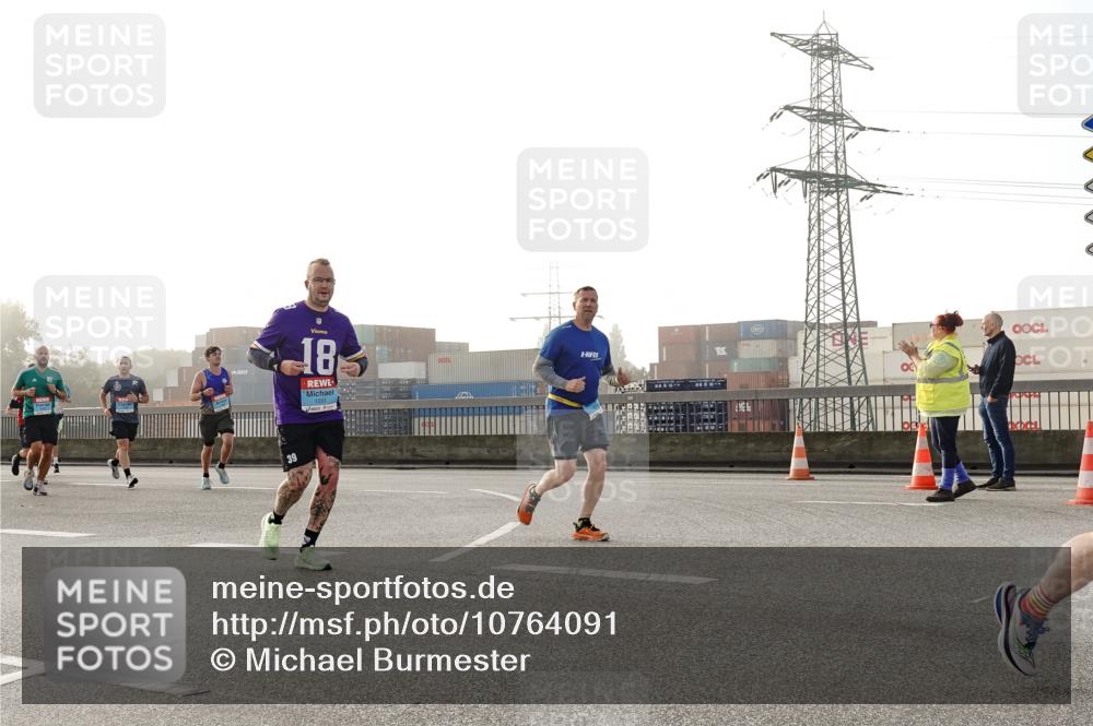 03.10.2026 - Köhlbrandbrückenlauf Michael Burmester http://msf.ph/oto/10764091 03.10.2026 09:16:08 Position 3 18 meine-sportfotos.de