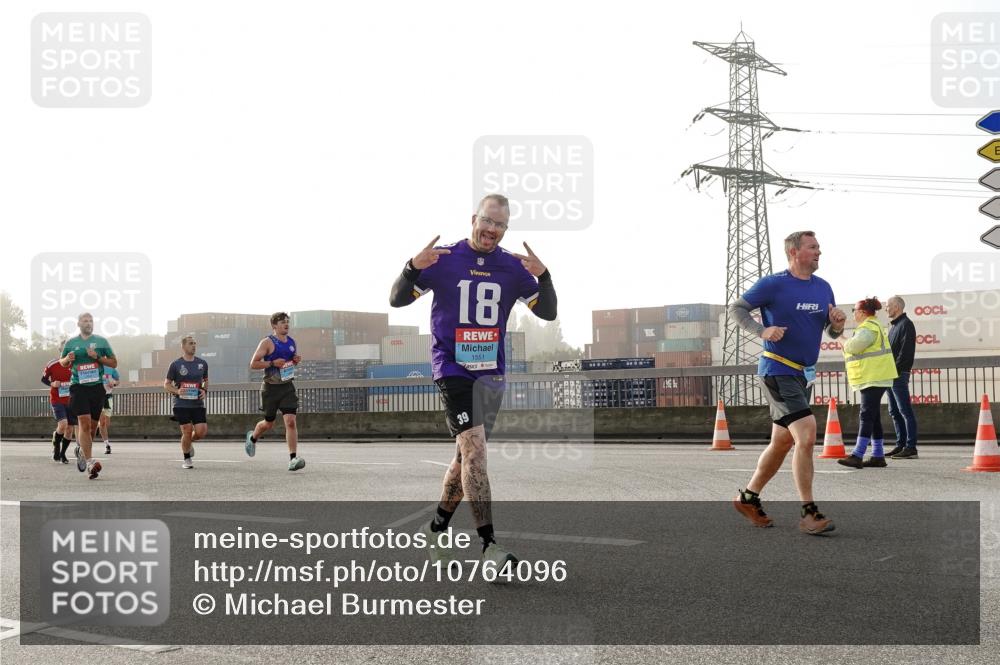03.10.2026 - Köhlbrandbrückenlauf Michael Burmester http://msf.ph/oto/10764096 03.10.2026 09:16:09 Position 3 18, 1551, 39 meine-sportfotos.de