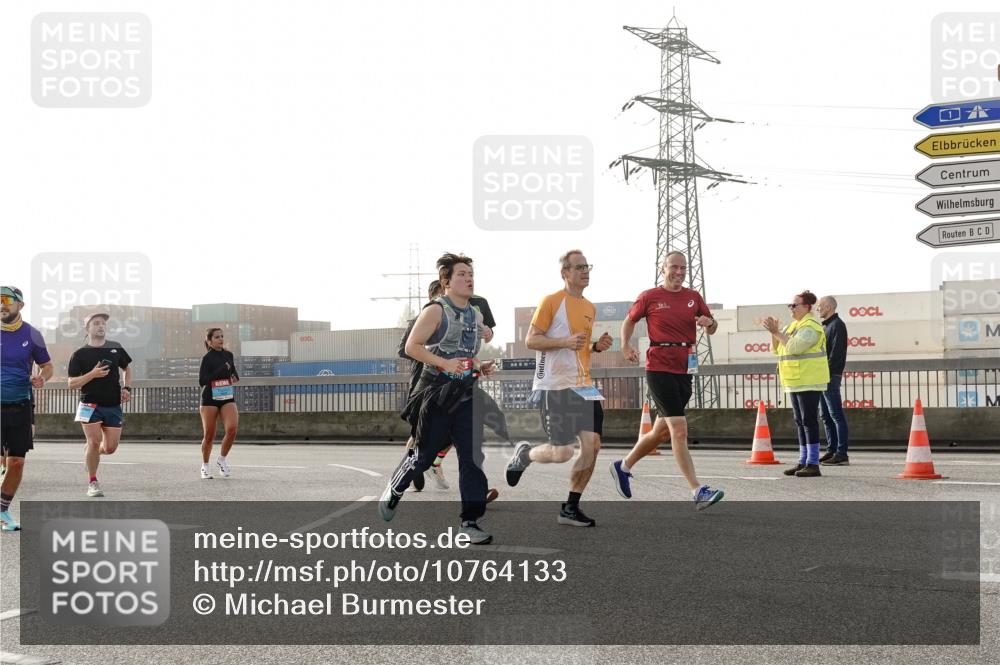 03.10.2026 - Köhlbrandbrückenlauf Michael Burmester http://msf.ph/oto/10764133 03.10.2026 09:16:21 Position 3  meine-sportfotos.de