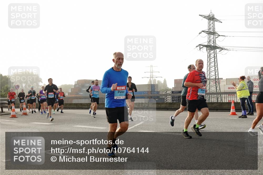 03.10.2026 - Köhlbrandbrückenlauf Michael Burmester http://msf.ph/oto/10764144 03.10.2026 09:16:23 Position 3 2417 meine-sportfotos.de