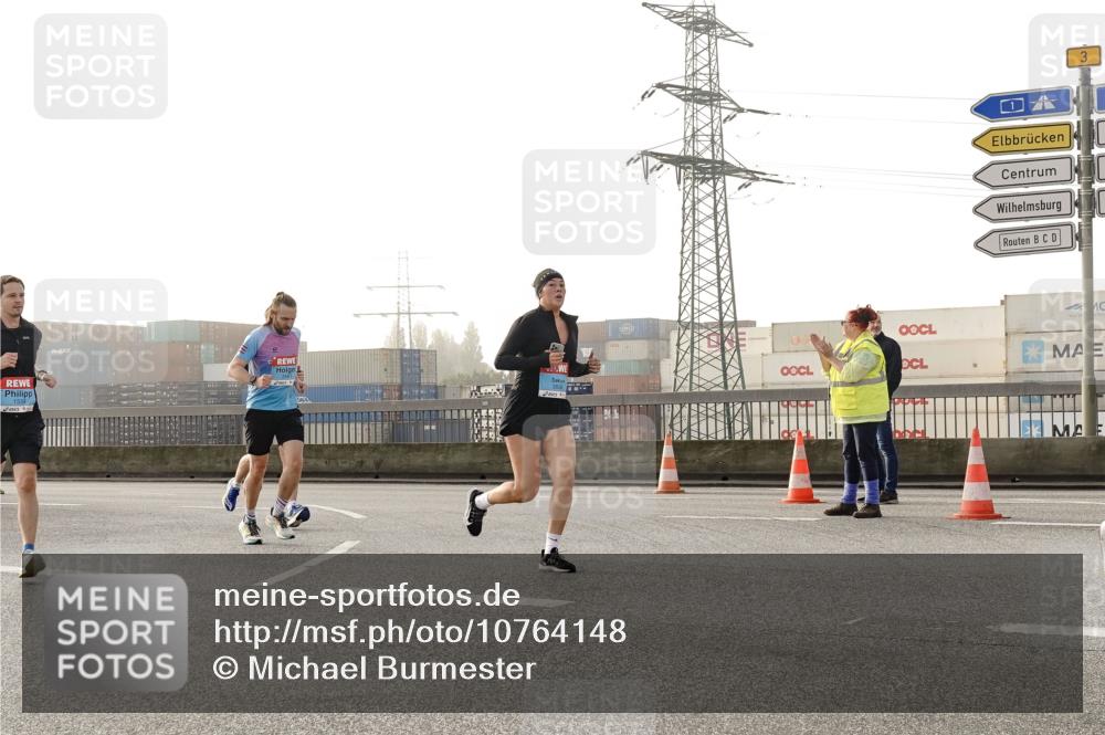 03.10.2026 - Köhlbrandbrückenlauf Michael Burmester http://msf.ph/oto/10764148 03.10.2026 09:16:25 Position 3 1339 meine-sportfotos.de
