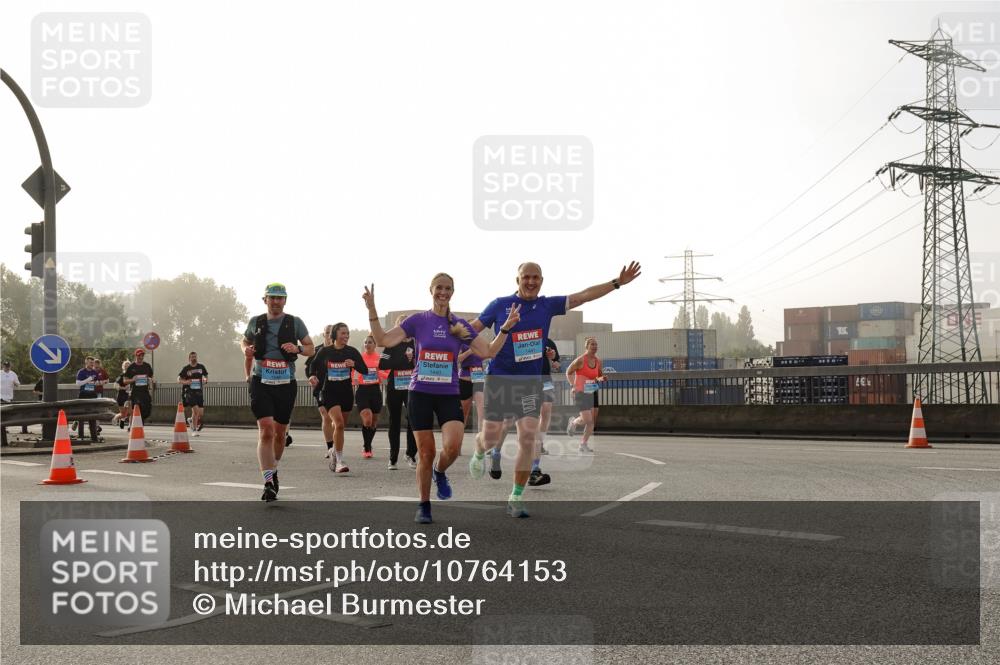 03.10.2026 - Köhlbrandbrückenlauf Michael Burmester http://msf.ph/oto/10764153 03.10.2026 09:16:27 Position 3  meine-sportfotos.de