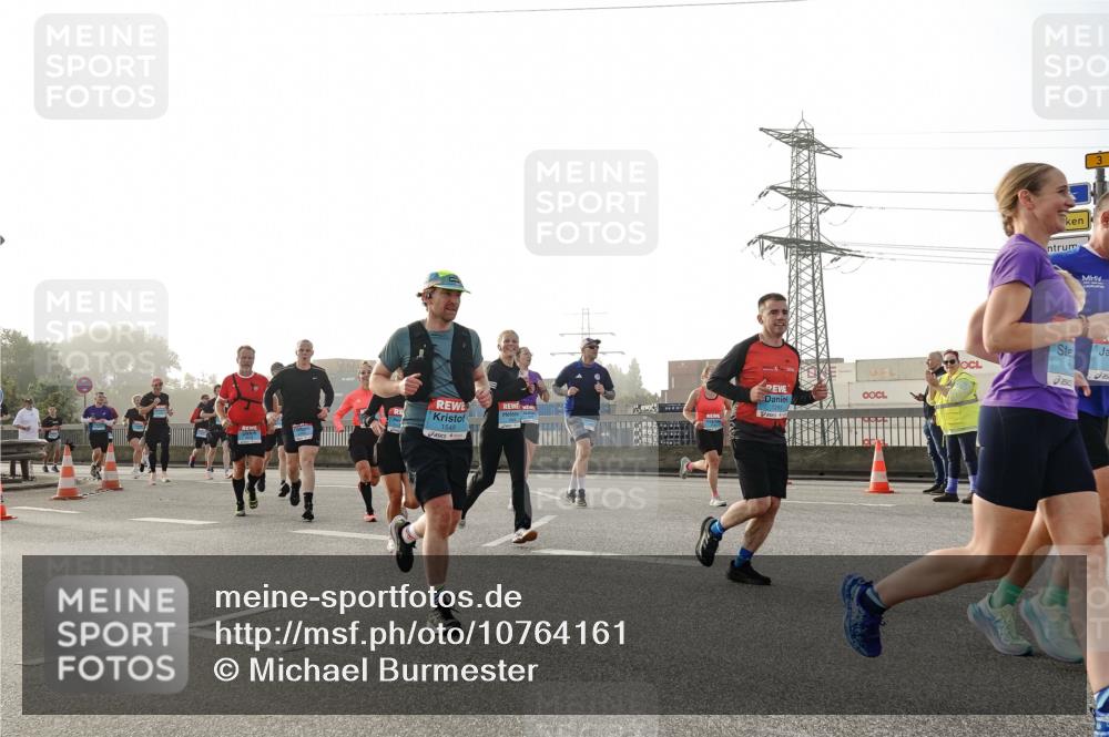 03.10.2026 - Köhlbrandbrückenlauf Michael Burmester http://msf.ph/oto/10764161 03.10.2026 09:16:28 Position 3 1549 meine-sportfotos.de