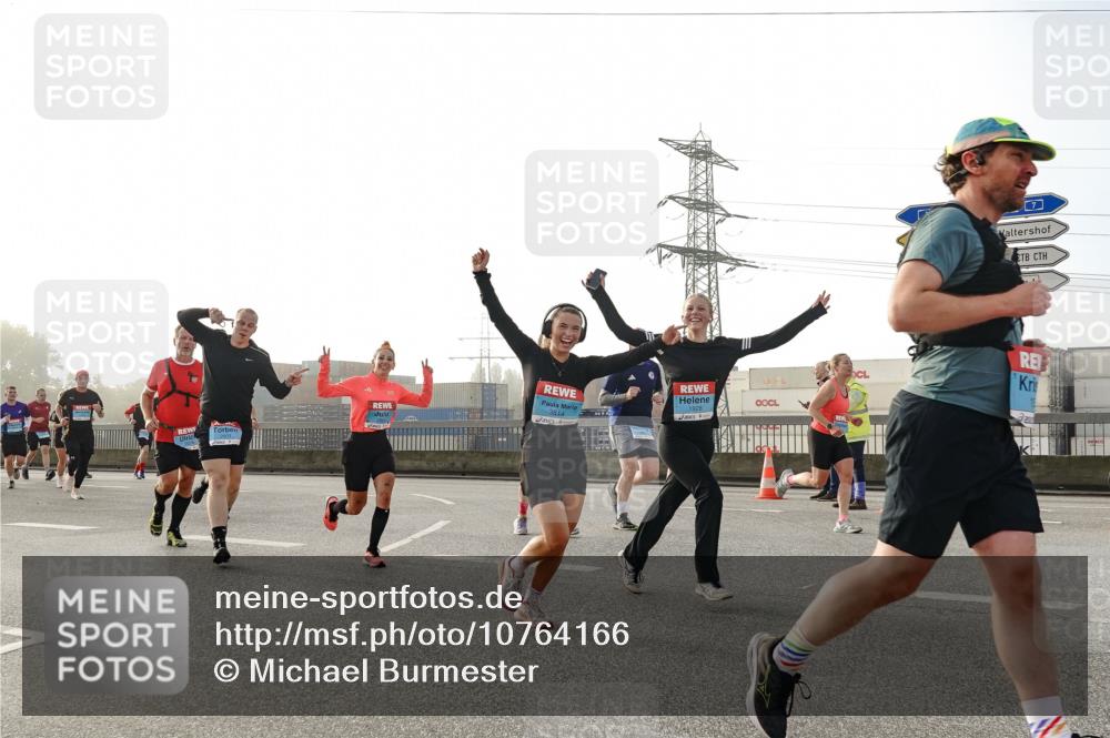 03.10.2026 - Köhlbrandbrückenlauf Michael Burmester http://msf.ph/oto/10764166 03.10.2026 09:16:29 Position 3 7 meine-sportfotos.de