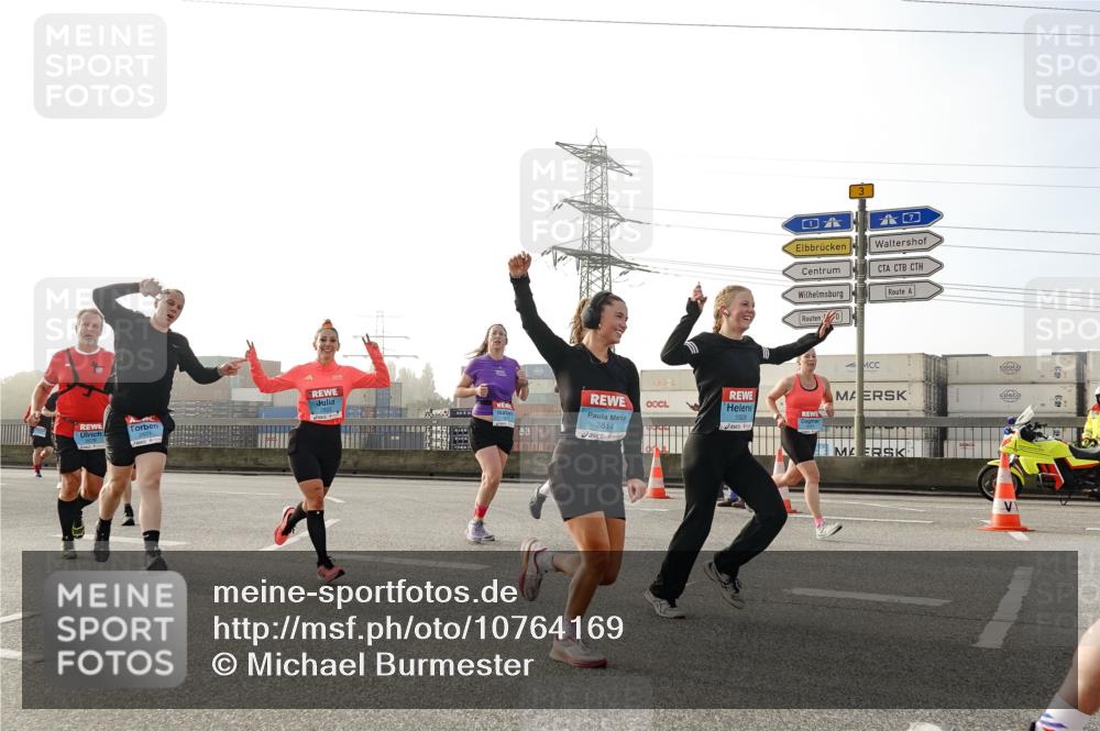 03.10.2026 - Köhlbrandbrückenlauf Michael Burmester http://msf.ph/oto/10764169 03.10.2026 09:16:30 Position 3 3, 0, 3814, 2601 meine-sportfotos.de