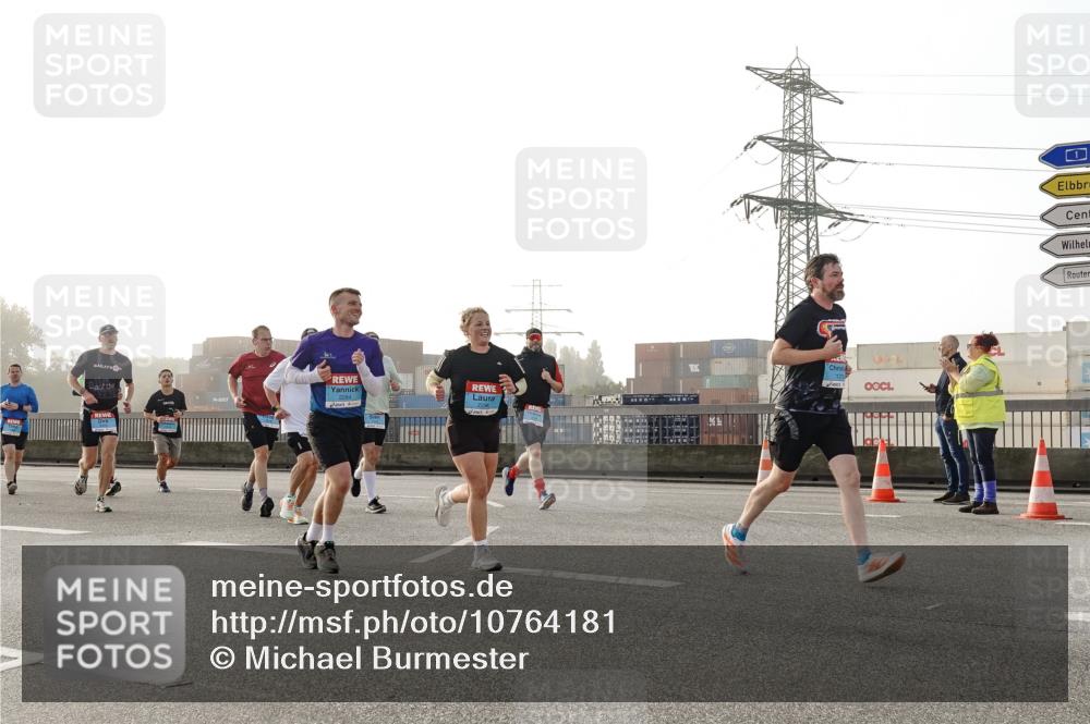 03.10.2026 - Köhlbrandbrückenlauf Michael Burmester http://msf.ph/oto/10764181 03.10.2026 09:16:33 Position 3 1 meine-sportfotos.de
