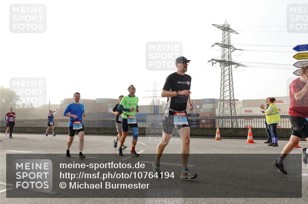 03.10.2026 - Köhlbrandbrückenlauf Michael Burmester http://msf.ph/oto/10764194 03.10.2026 09:16:36 Position 3 2343, 1, 1 meine-sportfotos.de
