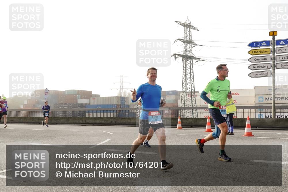 03.10.2026 - Köhlbrandbrückenlauf Michael Burmester http://msf.ph/oto/10764201 03.10.2026 09:16:38 Position 3 1089, 3 meine-sportfotos.de